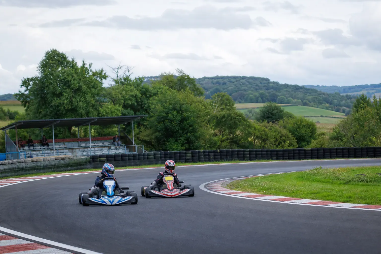 Karting à Ploemel : les 3 pistes autour de la ville